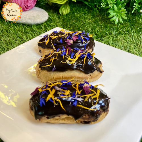 Fancy Vanilla/Double Chocolate Éclairs
