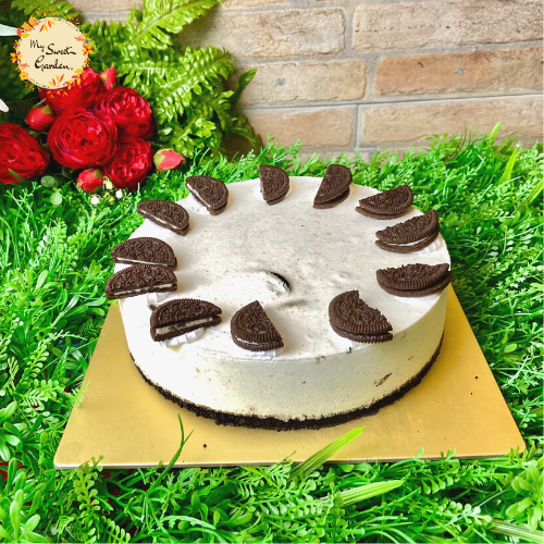 Oreo Layered Cheesecake