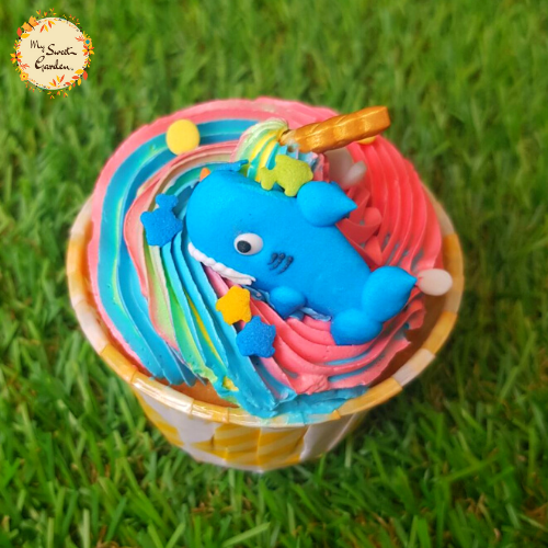 Humpback Whale Artistic Cupcake B