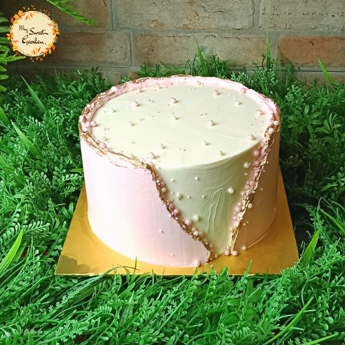 DIY Carved Cake Base C