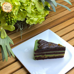 Pistachio Chocolate Sliced Cake