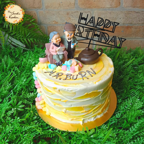 DIY Cursive Buttercream Painted Cake Base