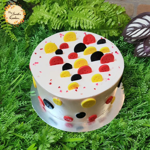 DIY Fondant Button Cake Base