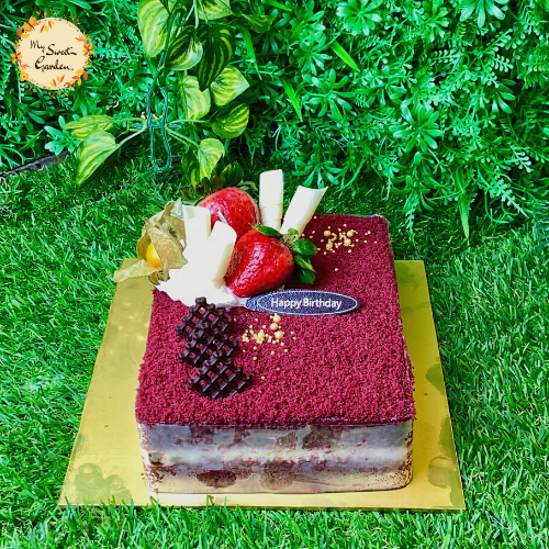 Red Velvet Mousse with Fresh Berries Cake