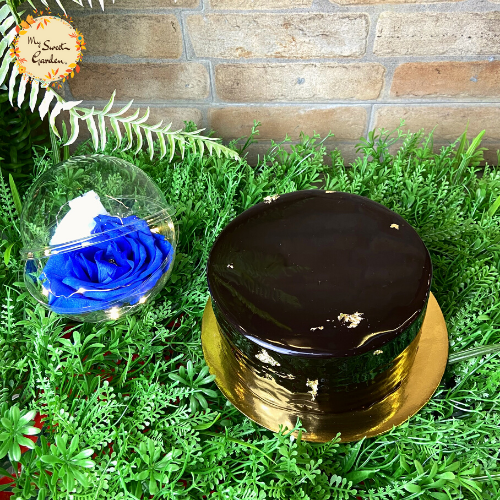 DIY Rose Glazed Cake