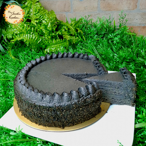 Black Sesame Kuro Goma Cake
