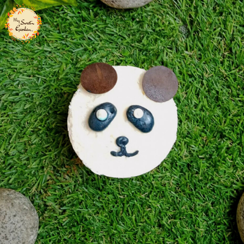 Panda Artistic Cupcake