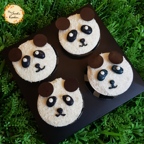 Panda Artistic Cupcake