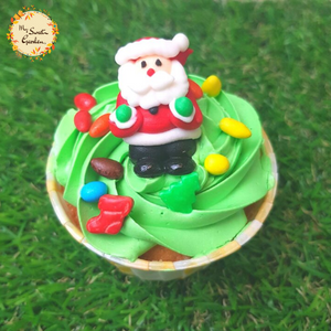 Santa Claus Full Body Christmas Artistic Cupcake D