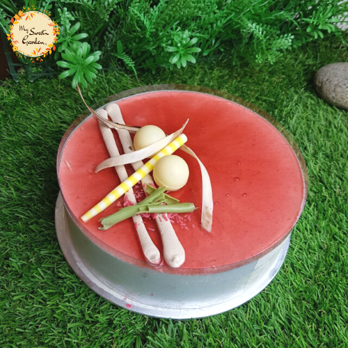 Strawberry Cream Cheese Mousse Cake