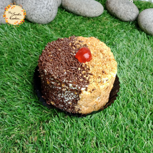 Yuan Yang Coffee Sponge Cake with Chocolate Sprinkles & Peanuts