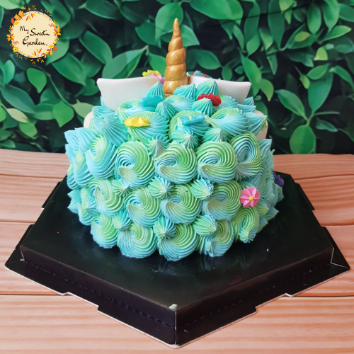 Rose Unicorn Artistic Cake