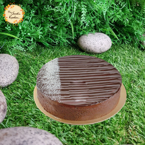 Chocolate Banana Layered Cake