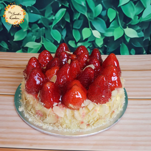Fresh Strawberry Baked Cheesecake