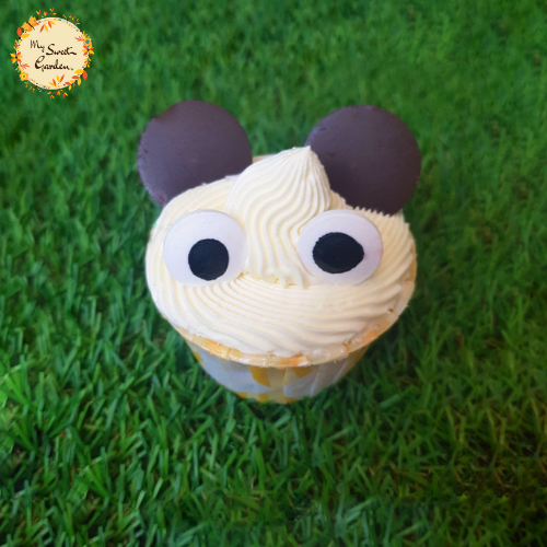 Baby Lemur Artistic Cupcake
