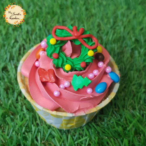 Wreath Pink Cream Christmas Artistic Cupcake