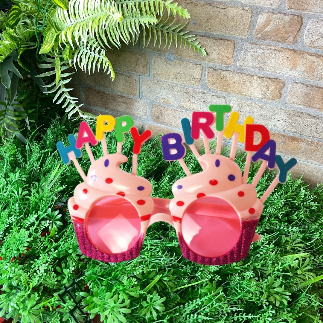 Happy Birthday Glasses Cupcake Theme