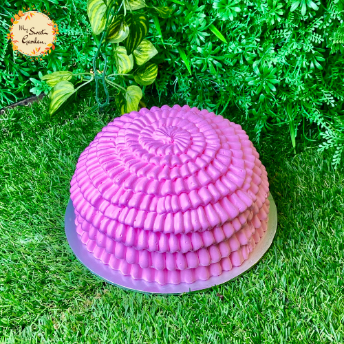 DIY Ruffled Dome Cake Base