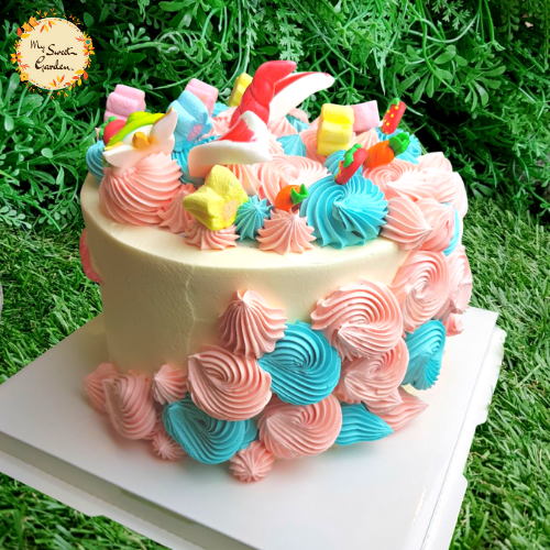 Annika Unicorn Artistic Cake with Drawn Eyes & Mini Unicorn (Pink)