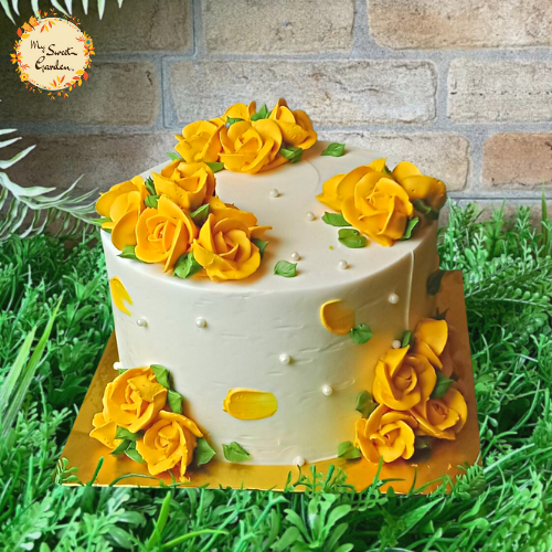 Yellow Buttercream Flower Artistic Cake