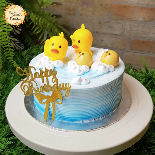 Duck and Ducklings Artistic Cake