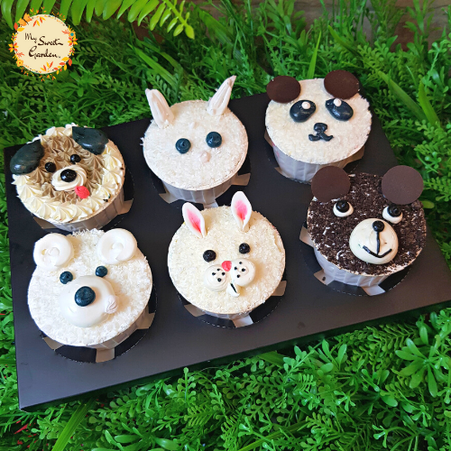 Assorted Animal Themed Artistic Cupcake